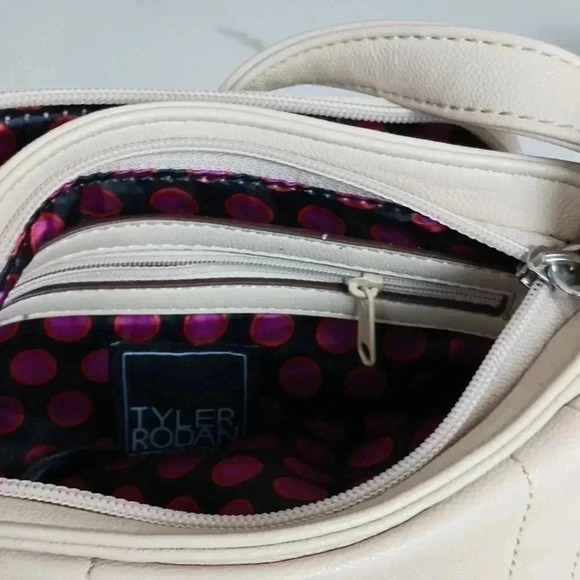 Tyler Rodan small, beige vegan crossbody bag - Picture 5 of 5